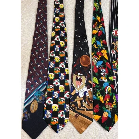 Vintage Looney Tunes 1993-96 Lot Of 8 Ties Sports And Holiday Themed See Details - Picture 2 of 16